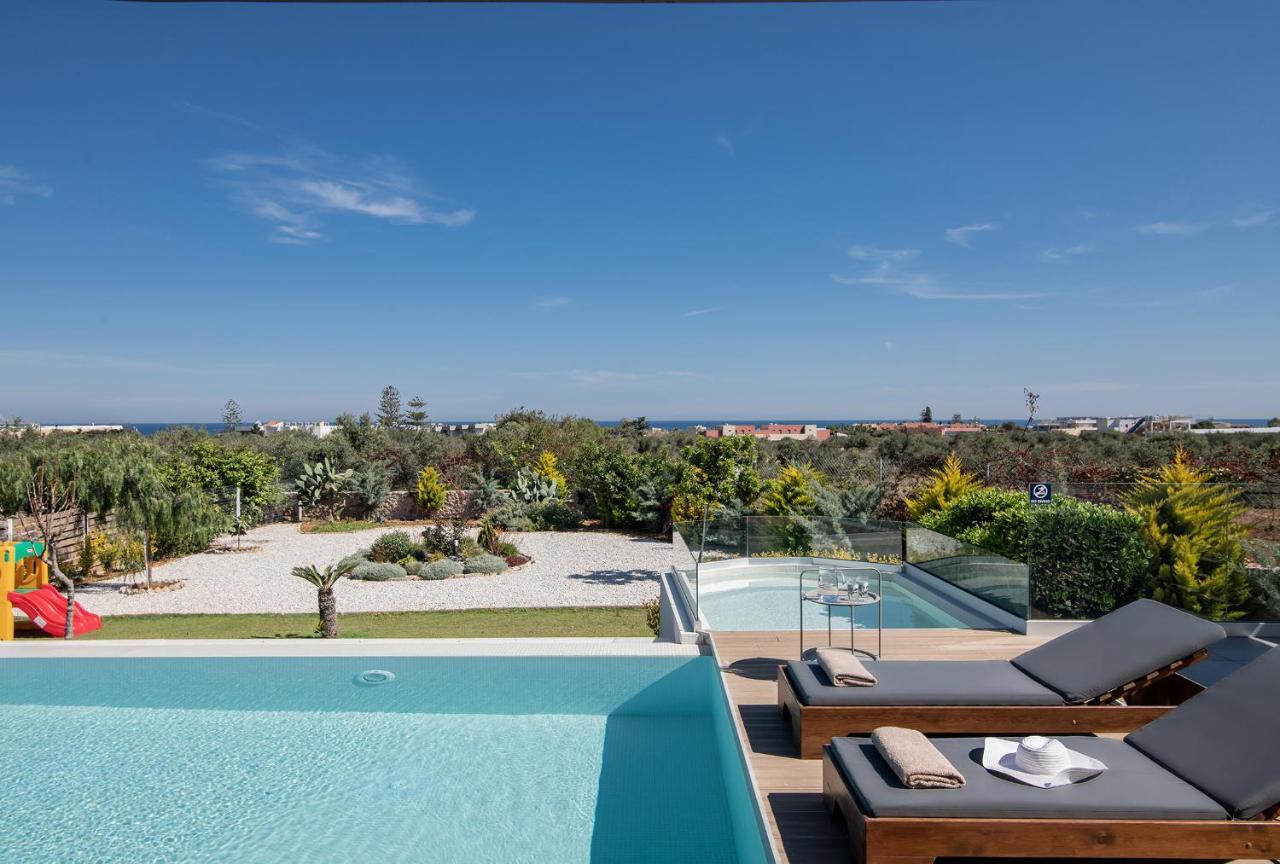 Alba Bianca Villa, Family Retreat With Heated Pool By Thinkvilla Herszonisszosz Kültér fotó